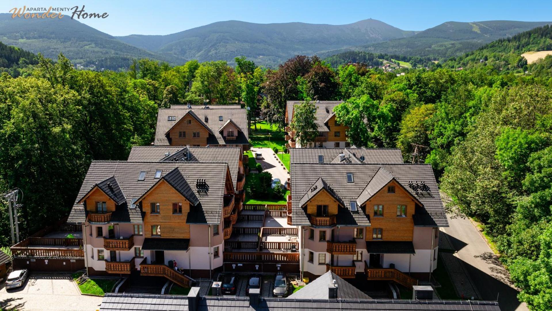 Wonder Home - Apartamenty Z Balkonami Lesny Dom II - W Cichej I Zielonej Czesci Karpacza Kültér fotó
